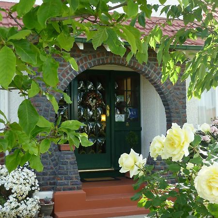 Highway House Bed And Breakfast Oamaru Exterior foto